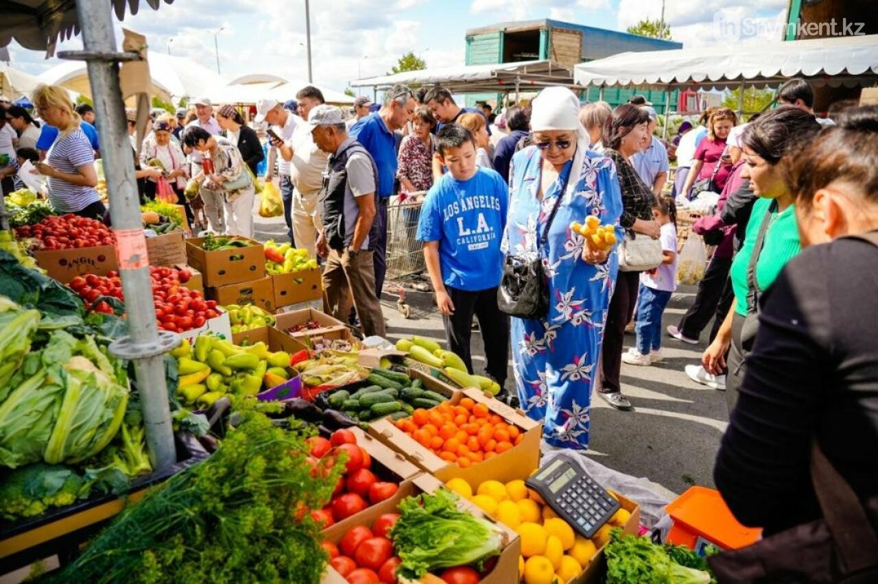 Более 600 тонн продукции привезли аграрии Туркестана на столичную ярмарку. Фото: 24.kz