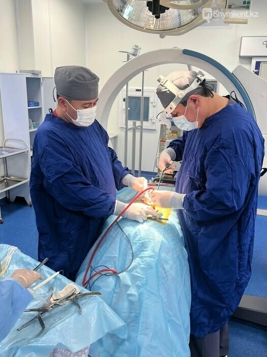 После серьёзного ДТП в Шымкенте мотоциклист пришёл в сознание спустя месяц