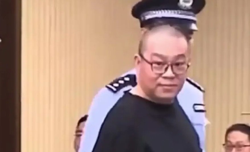 Смертный приговор за взятки приведен в исполнение в отношении экс-главы китайской госкомпании Смертный приговор за взятки приведен в исполнение в отношении экс-главы китайской госкомпании